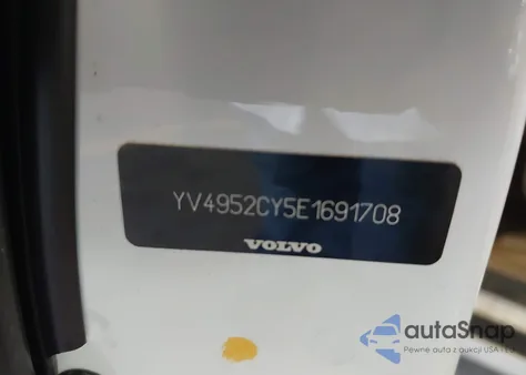 2014 Volvo Xc90 3.2 from USA, damaged, VIN YV4952CY5E1691708